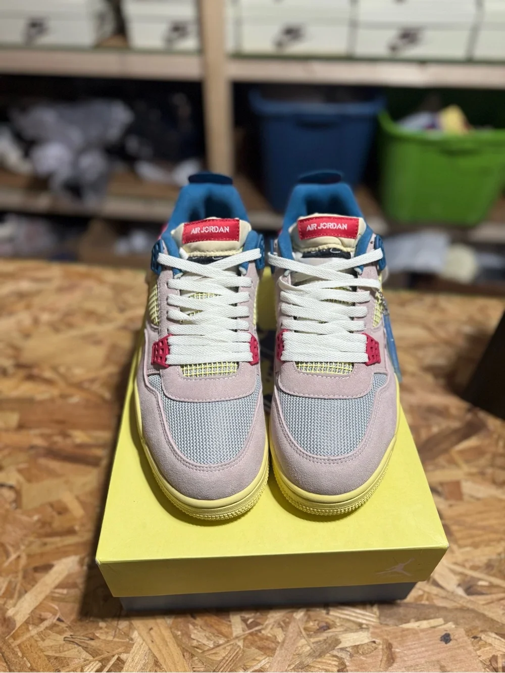 Air Jordan 4 Retro UNLA ‘Guava Ice’